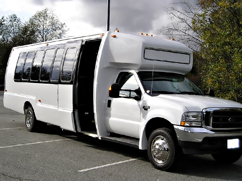 Syracuse 22 Passenger Party Bus